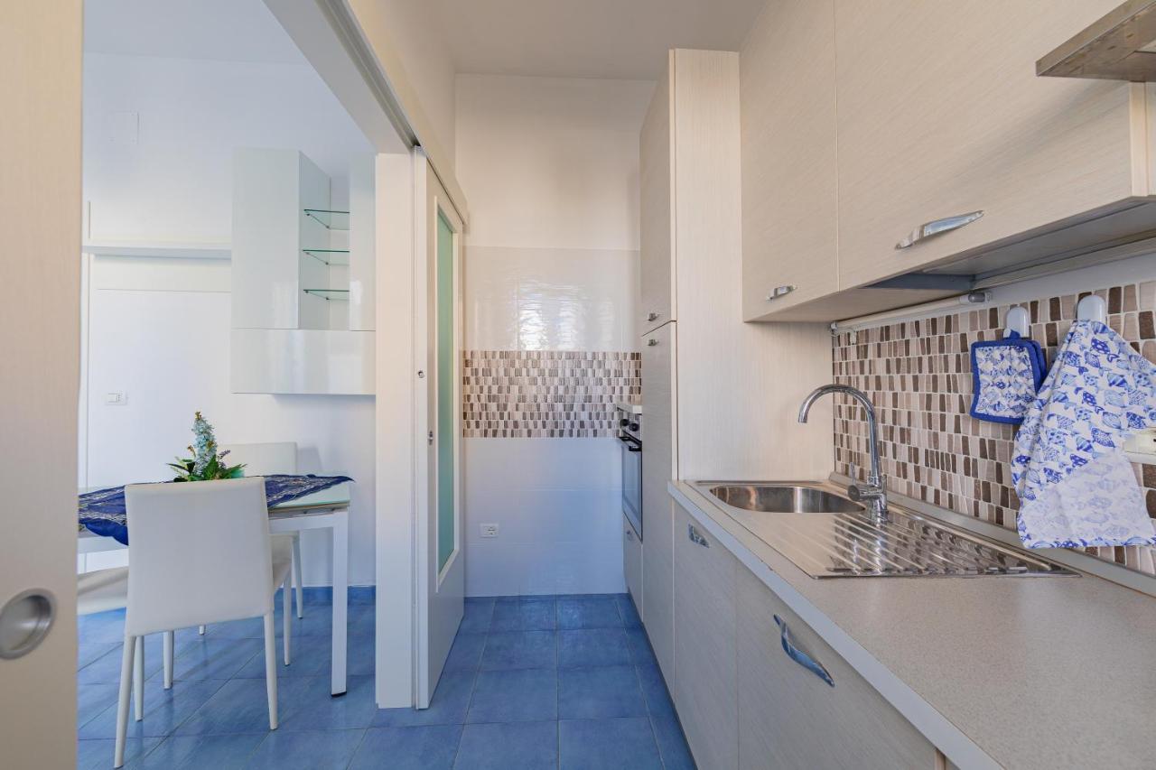 Appartement A Due Passi Dal Mare à Torre Lapillo Extérieur photo